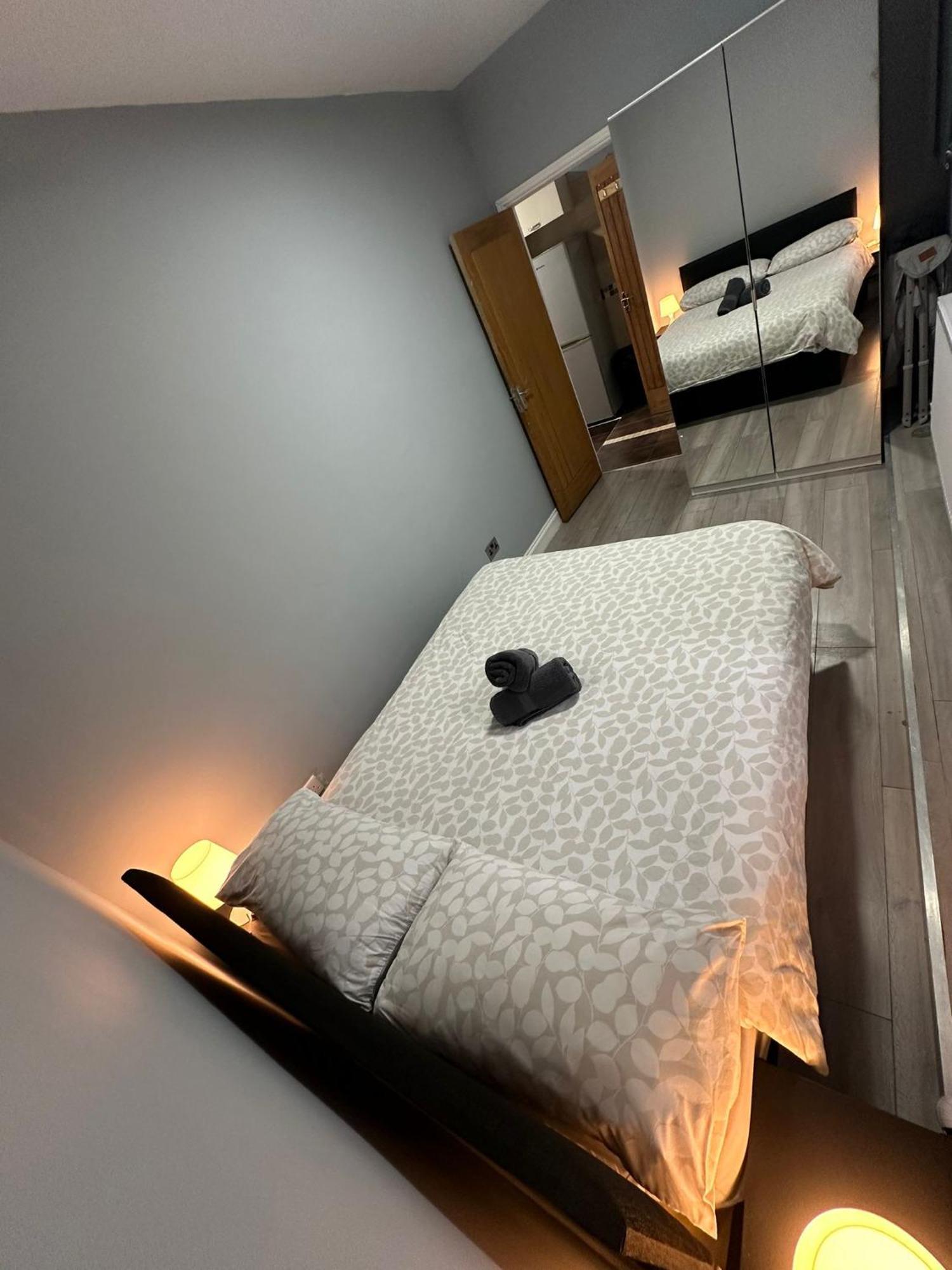Central London - Ground Floor 2 Bedrooms Apartment Eksteriør bilde
